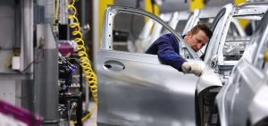 SCENARIO AUTO/ Gli errori strategici di costruttori e Ue stanno mettendo a rischio gli stabilimenti