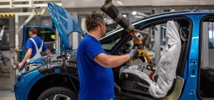 DALLA GERMANIA/ “Sull’auto non si cambia rotta mentre ‘l’italianizzazione’ si estende alla sanità”