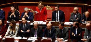 Meloni al Senato: “attacchi ong indegni, noi modello sui migranti”/ “Giustificare Hezbollah è antisemitismo”