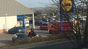 accade l'impensabile pochi minuti dopo essere usciti dal supermercato