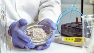 Dimentica oro e diamanti perché questa molecola microscopica vale 127 miliardi di euro