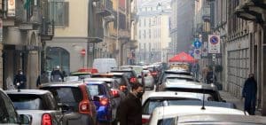 LE IBRIDE SUPERANO LE AUTO A BENZINA/ Ma l’Ue persevera nell’errore sull’elettrico