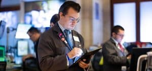 DOPO LA VITTORIA DI TRUMP/ I mercati affossano i titoli green e l’Europa