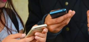 Tlc, offerte operator attack affossano settore e mercato telefonia/ Ricavi in calo