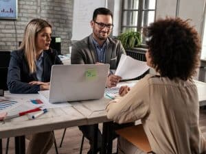 Più di 60.000 euro (esclusi i bonus) cos'è questo lavoro attraente