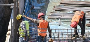 RAPPORTO SVIMEZ/ Serve uno Stato “investitore” con progetti veri, l’occupazione (+2,4%) non basta