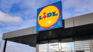 accessorio necessario ogni mattina è disponibile da Lidl