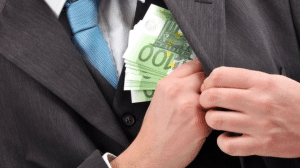 questo lavoro, che paga 9.000 euro al mese e richiede solo un certificato di formazione professionale