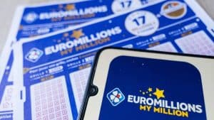 una coppia vince 26 milioni di euro all'EuroMillions e nasconde