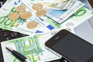 Guadagno 7.800 euro al mese con una laurea di 2 anni