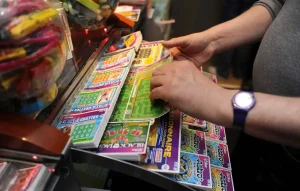 di aver vinto 400 euro con un gratta e vinci