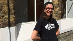 60 euro al mese a Londra L'incredibile soluzione di questo giovane