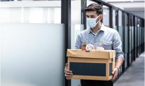 Scommette i suoi ultimi euro dopo essere stato licenziato