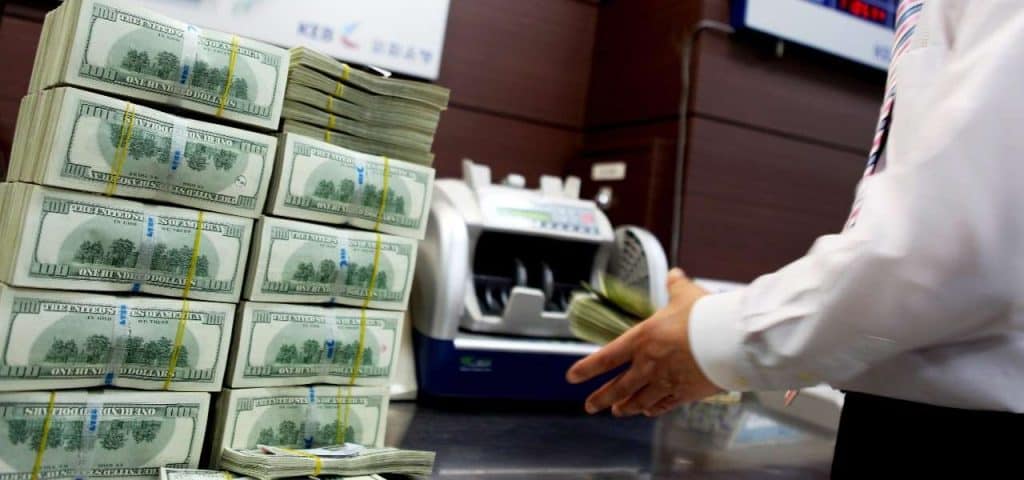 FINANZA E SPIE: Perché gli Americani Hanno Davvero Votato Trump? Scopri