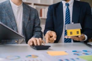Ha dichiarato di voler proteggere il suo cliente da un'offerta non seria di 650.000 euro