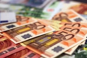 Scandalo bancario come una precaria ha sottratto quasi 500.000 euro