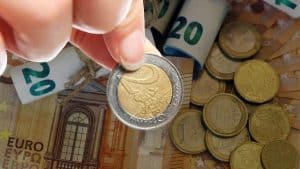 moneta da 2 euro è attivamente ricercata, con collezionisti che offrono 2.500 euro