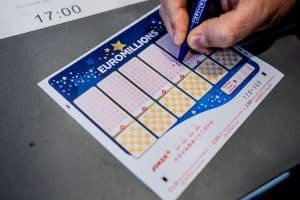 perdono il jackpot di 162 milioni di euro per una sola cifra