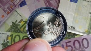 Questa moneta da 2 euro può essere acquistata per 10.000 euro