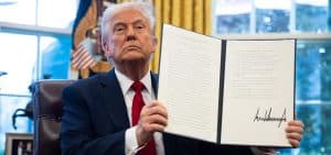 I DAZI DI TRUMP/ La guerra aperta alla Cina con un’opportunità per Ue e Italia