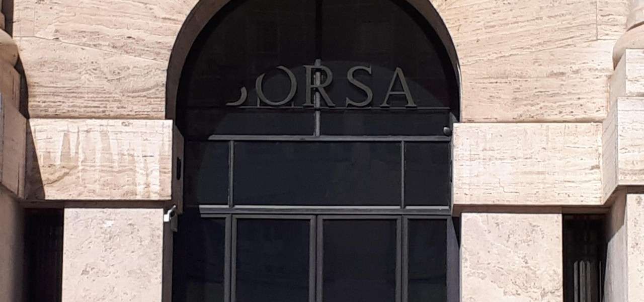 Chiusura Borsa Milano oggi, 21 Maggio 2025. Indice Ftse Mib chiude invariato (+0,07%)