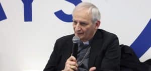 Cardinale Zuppi: “Affitti sotto il 30% dello stipendio”/ “Va tutto per la casa, non resta nulla per vivere”