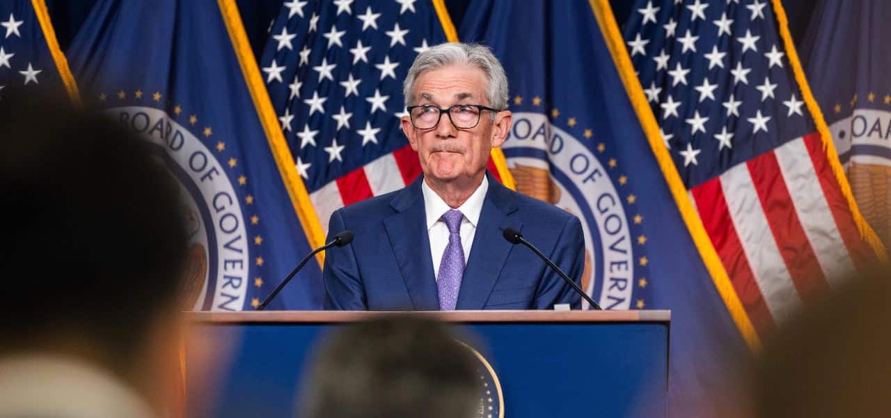 FED & POLITICA/ L’attesa obbligata di Powell tra annunci e contro-annunci sui dazi