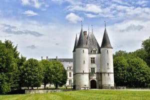 Ha intascato 750.000 euro di sovvenzioni per il restauro del suo castello ed è scomparso