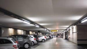 Ollioules una coppia parcheggia in un parcheggio e scopre un conto di 17.571 euro