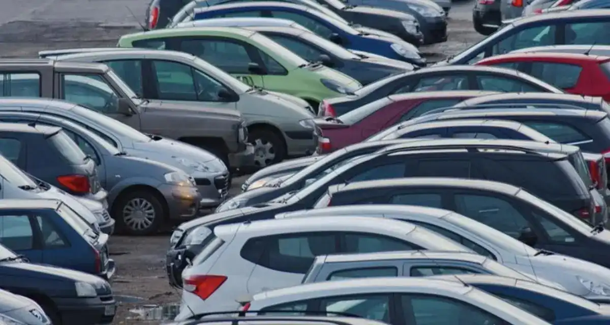 Riceve una multa di 300.000 euro anche se non ha l'auto