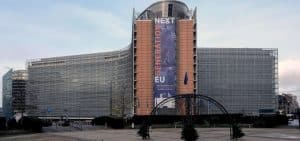 UE valuta uno scudo anti-crisi per le banche: cos’è/ “Da cartolarizzazione 1,2 trilioni di euro sbloccabili”