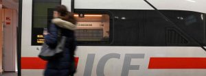 Un atto straordinario Un atto straordinario trova 15.000 € su un treno