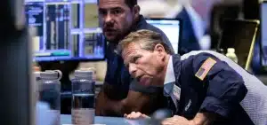 SPY FINANZA/ Il “gioco” tra azioni e bond che lascia a bocca asciutta il parco buoi