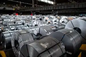 TRA GUERRE E DAZI/ Fortis: l’Italia ha una via di fuga per evitare una crescita modesta