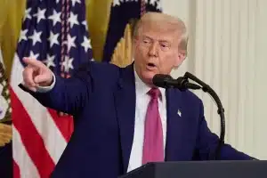 Guerra Iran-Israele, Trump annuncia il cessate il fuoco/ “I due stati avranno un futuro di pace e amore”