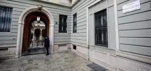 FINANZA E POLITICA/ Se Mediolanum (Doris-Berlusconi) appoggia la difesa di Mediobanca contro Mps