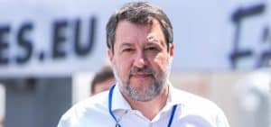 Salvini replica a FI “taglio Irpef e pace fiscale vanno insieme”/ “Aggiorniamo permesso di soggiorno a punti”