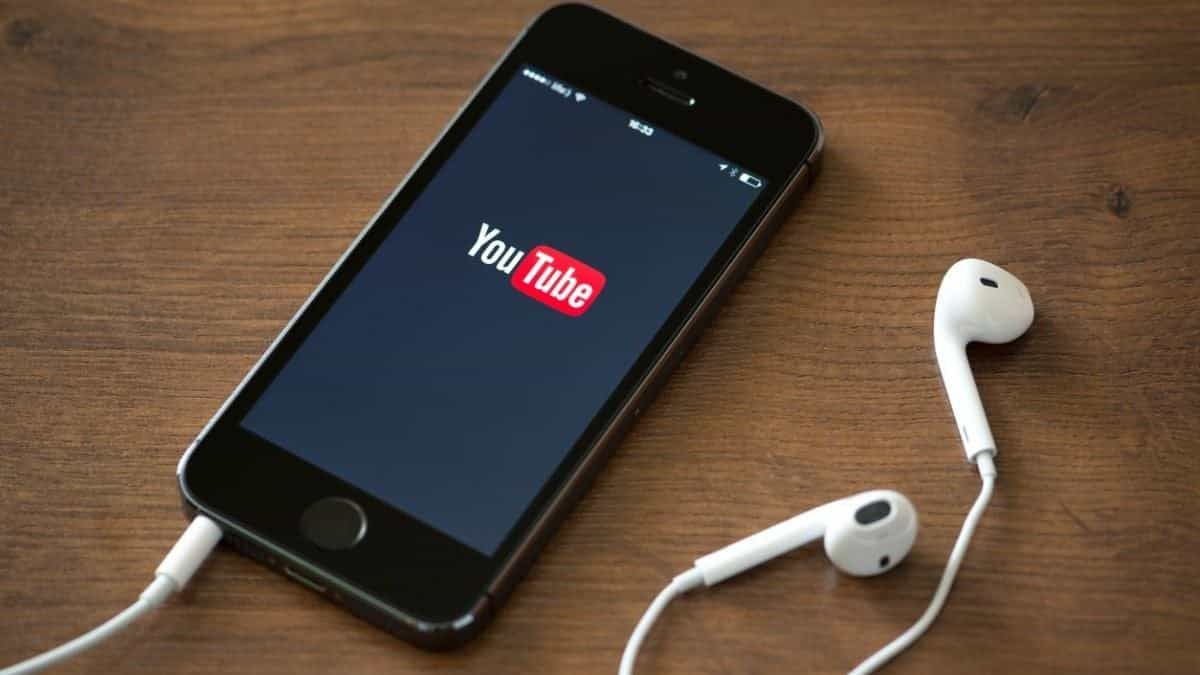 Deve pagare 50 euro perché ha guardato... un video su YouTube