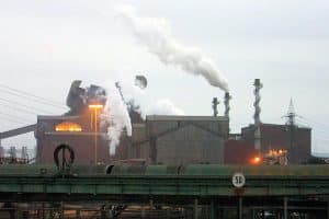 EX ILVA/ Lo spettro della svendita che incombe su acciaio e posti di lavoro