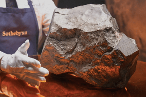 Meteorite marziano polverizza i record 5,3 milioni di dollari