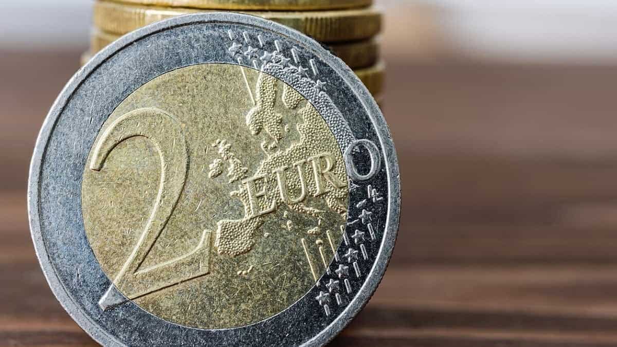 Attenzione al portafoglio una moneta da 2 euro vale oggi fino a 3.300 euro